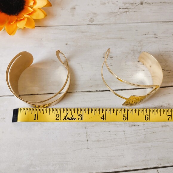 (2) Asymmetrical Gold Tone Cuff Bracelets-Hammered Look, Chic, Elegant - Picture 11 of 13